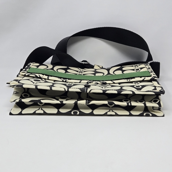 Orla Kiely Thessaly Nouveau Stem Ebony Print Flat Pack - Picture 7 of 10